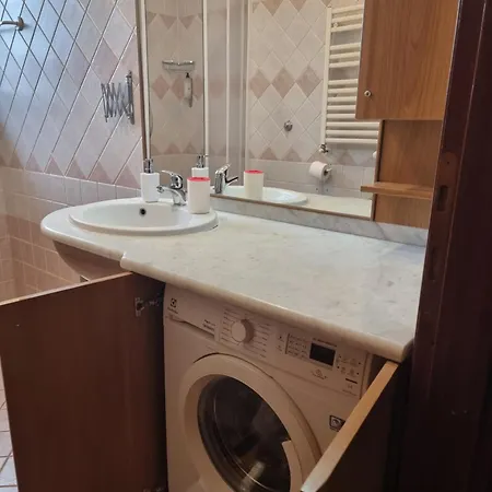 Domi 10 Apartment, Stazione Termini, Via Curtatone 12 Lägenhet *
