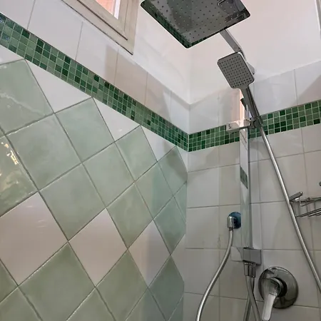 Domi 10 Apartment, Stazione Termini, Via Curtatone 12 Lägenhet *