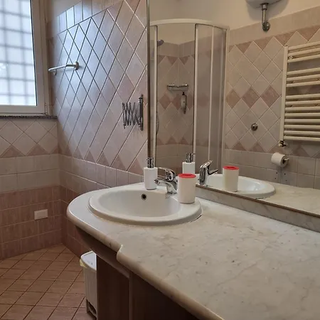 Domi 10 Apartment, Stazione Termini, Via Curtatone 12 Apartment